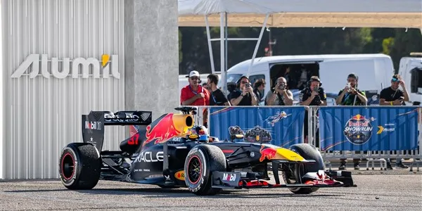 Red Bull Showrun by ALUMIL: Το motorsports event που ταρακούνησε την Αθήνα
