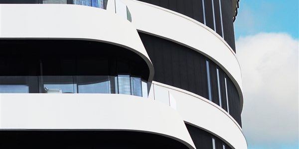 Yacht premium hotel: τα συστήματα της ALUMIL στο κοσμοπολίτικο ξενοδοχείο