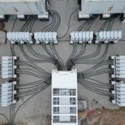 Όμιλος ΔΕΗ: έναρξη κατασκευής νέου σταθμού μπαταριών (BESS) στο Αμύνταιο