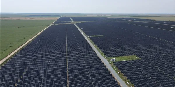 ΔΕΗ: 130 MW φωτοβολταϊκών προστίθενται στο χαρτοφυλάκιο ΑΠΕ στη Ρουμανία