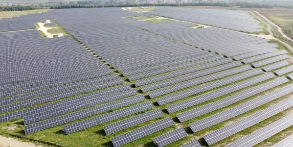 RWE και ΔΕΗ: Σε πλήρη λειτουργία φωτοβολταϊκά 1 GW στη Δυτική Μακεδονία 