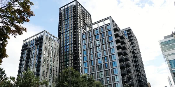 Συστήματα ALUMIL στα έργα Taberner House & Woodberry Down στο Λονδίνο