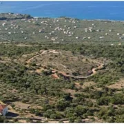 ΕΛΛΕΤ για Δυτική Μάνη: οι τοπικές αντιδράσεις και η πολεοδομική περιπέτεια