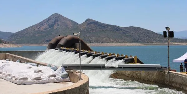 Πλωτό αντλιοστάσιο στην Υλίκη για την άρδευση της Κωπαΐδας