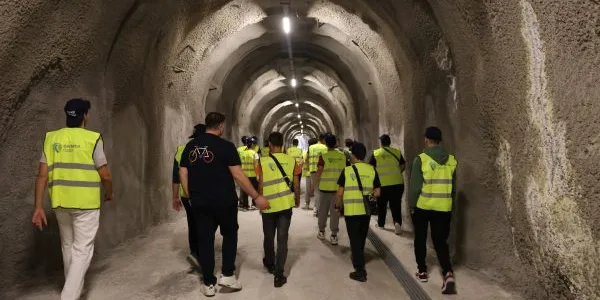 Μαθητές τεχνικών ειδικοτήτων στα άδυτα της Ολυμπίας Οδού