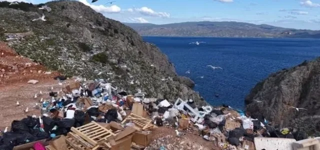 Ύδρα: η βιτρίνα του νεοπλουτισμού και η ρύπανση του Σαρωνικού
