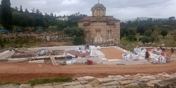 ICOMOS: Αυθαίρετες επεμβάσεις σε Ακρόπολη και Αρχαία Αγορά Αθηνών