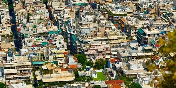 Υπόγεια: ποια αλλάζουν χρήση, τακτοποιούνται ως αυθαίρετα και γίνονται Airbnb