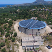 Διαχείριση νερού με ηλιακή ενέργεια στο αντλιοστάσιο Τσιβαρά Αποκορώνου