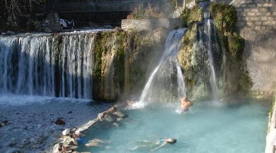 ΥΠΕΝ: Νέο ρυθμιστικό πλαίσιο για επενδύσεις σε  ιαματικές πηγές, με γρήγορες και ισότιμες αδειοδοτήσεις