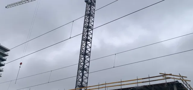 ΥΠΕΝ: νέα εγκύκλιος για τα μπόνους του ΝΟΚ στα ύψη κτιρίων και πατάρια