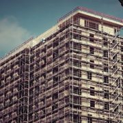 ΝΟΚ: «αδέσποτη» τροπολογία καταργεί τα μπόνους δόμησης στα ύψη των κτιρίων
