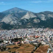 Αλλάζουν τα πρόστιμα αυθαιρέτων και ο ΕΝΦΙΑ σε 10.000 οικισμούς
