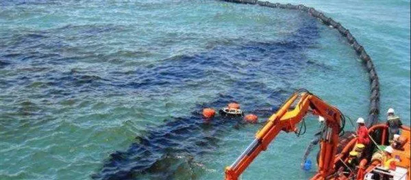 Το  ναυάγιο του «Αγία Ζώνη ΙΙ» στην επιτροπή αντιμετώπισης περιβαλλοντικών ζημιών
