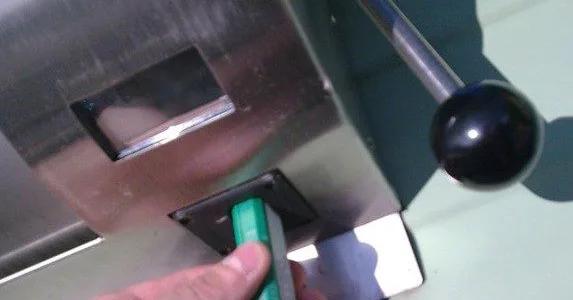 Απορρίμματα:  «Πληρώνω όσο πετάω» και για τους πολίτες ανακοίνωσε ο Σ. Φάμελλος στη Βουλή