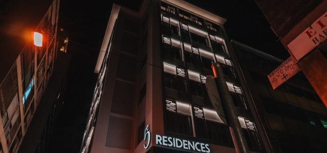 Ela Five Residences: φωτεινή επιστροφή κατοικίας στη σκοτεινή ζώνη της Αθήνας