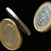 Αυξήσεις 7 εκατ. ευρώ σε μηχανικούς & γεωτεχνικούς, 273 εκατ. ευρώ σε ένστολους