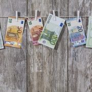 ΥΠΟΙΚ: Ποιες επιχειρήσεις παίρνουν αποζημίωση έως 4000 ευρώ  για τον Απρίλιο